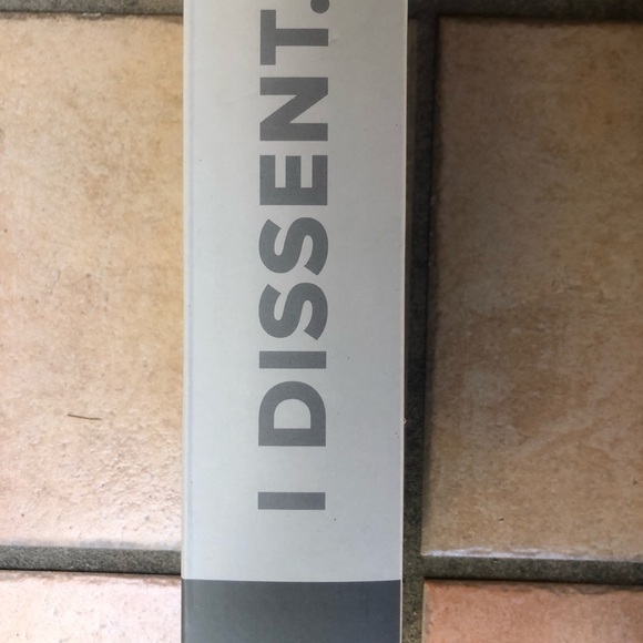 🏛Ruth Bader Ginsburg Action Figure - Picture 4 of 4